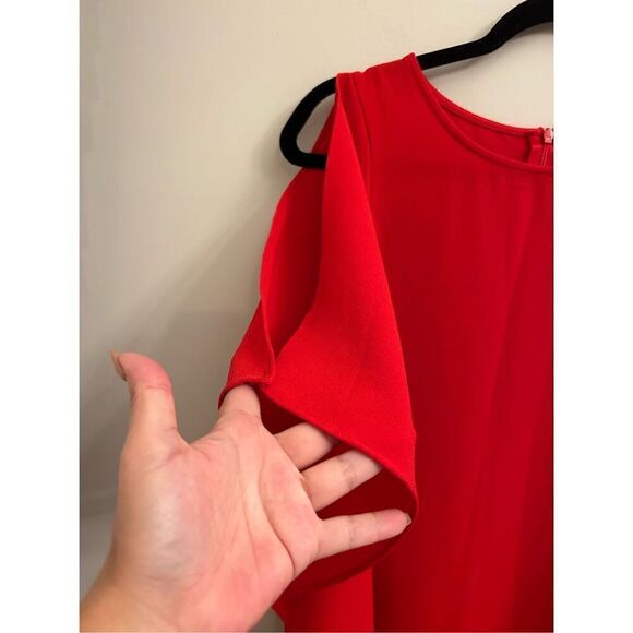Felicity & Coco red shift dress flutter sleeves cold shoulders M holiday - Picture 4 of 8